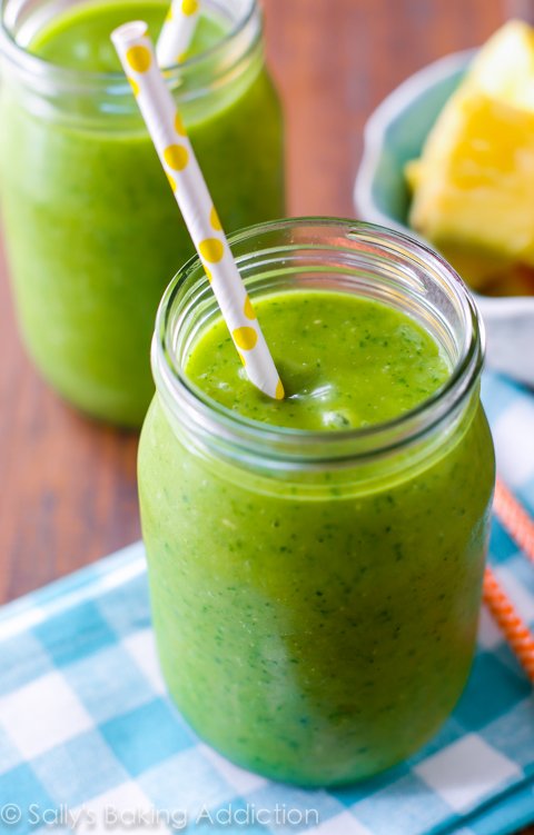 https://aducksoven.com/wp-content/uploads/2014/08/Glowing-Skin-Smoothies-2.jpg